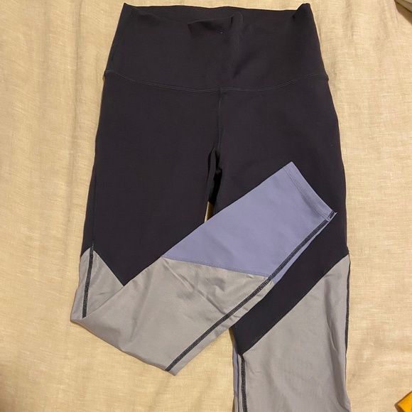 Fabletics Powerhold Leggings | Gray Colorblock | Size S - Picture 1 of 4